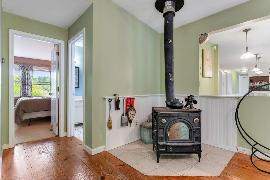 Photo of 387 Foote Brook