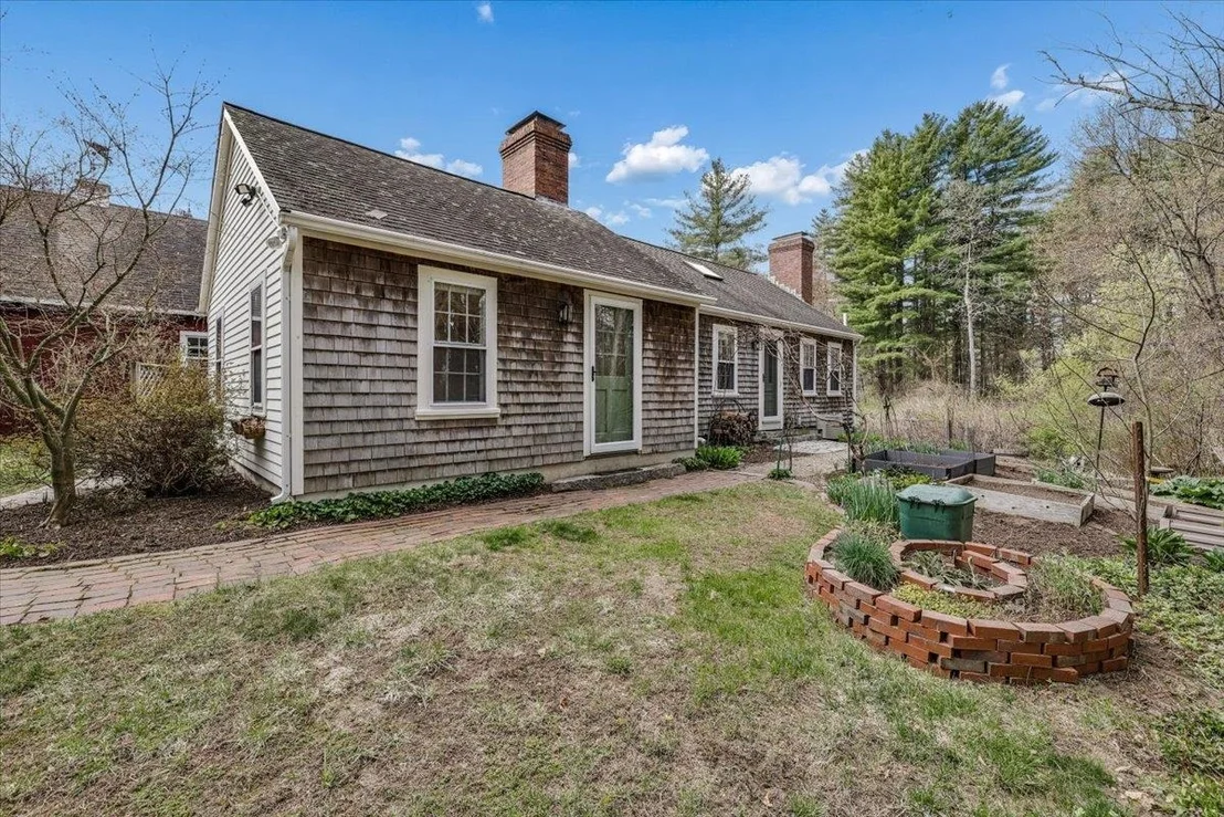 Photo of 2 Mack Hill