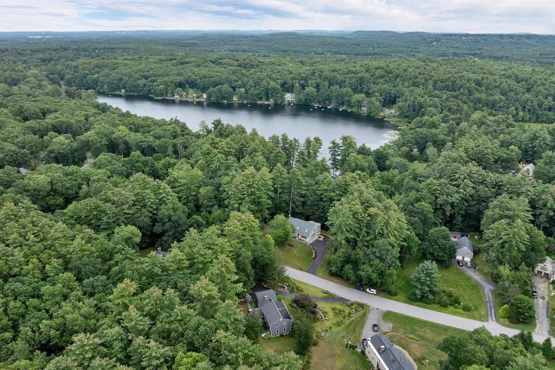 Photo of 38 Sharon