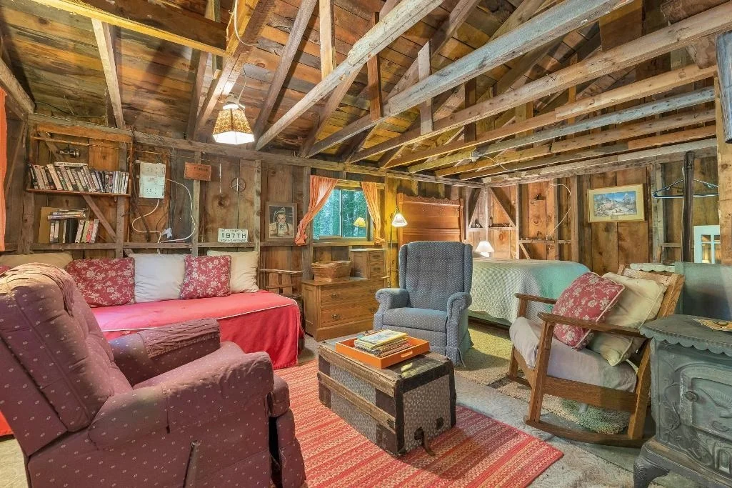 Photo of 32 Johnson Brook