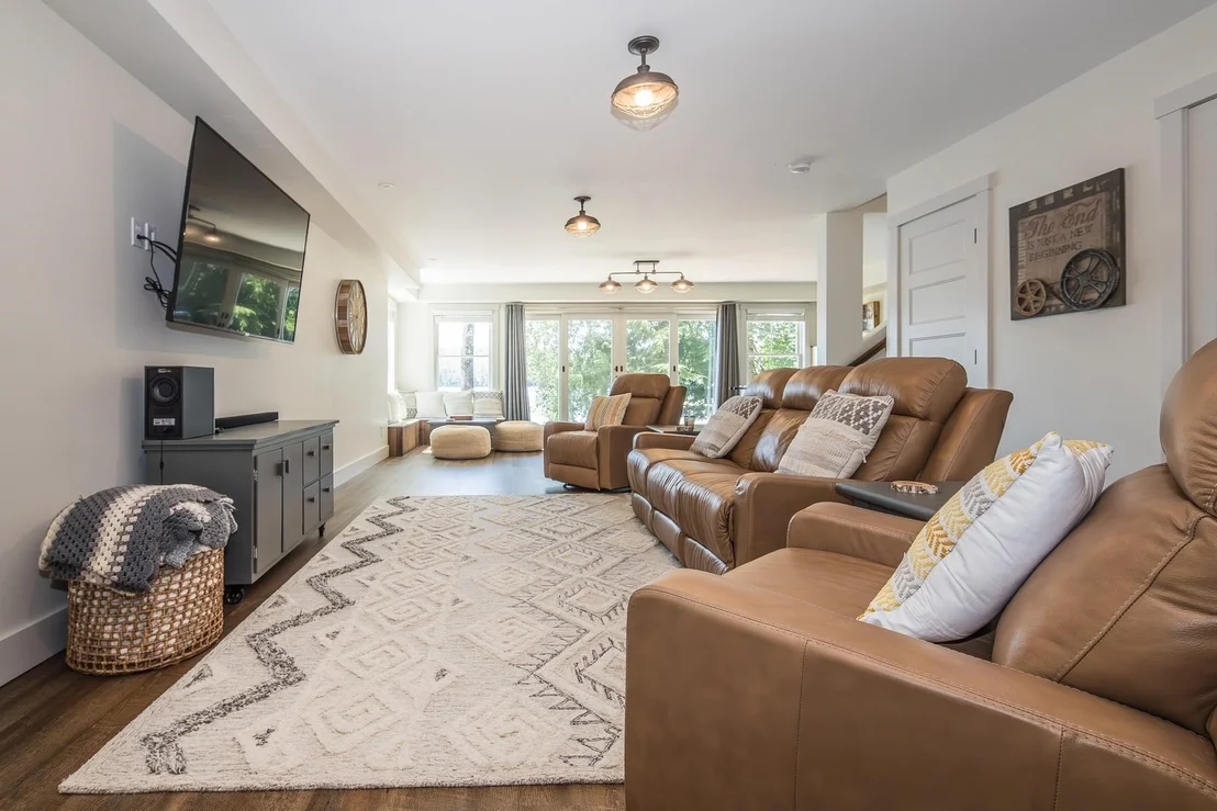 Photo of 1 W. Crystal Haven