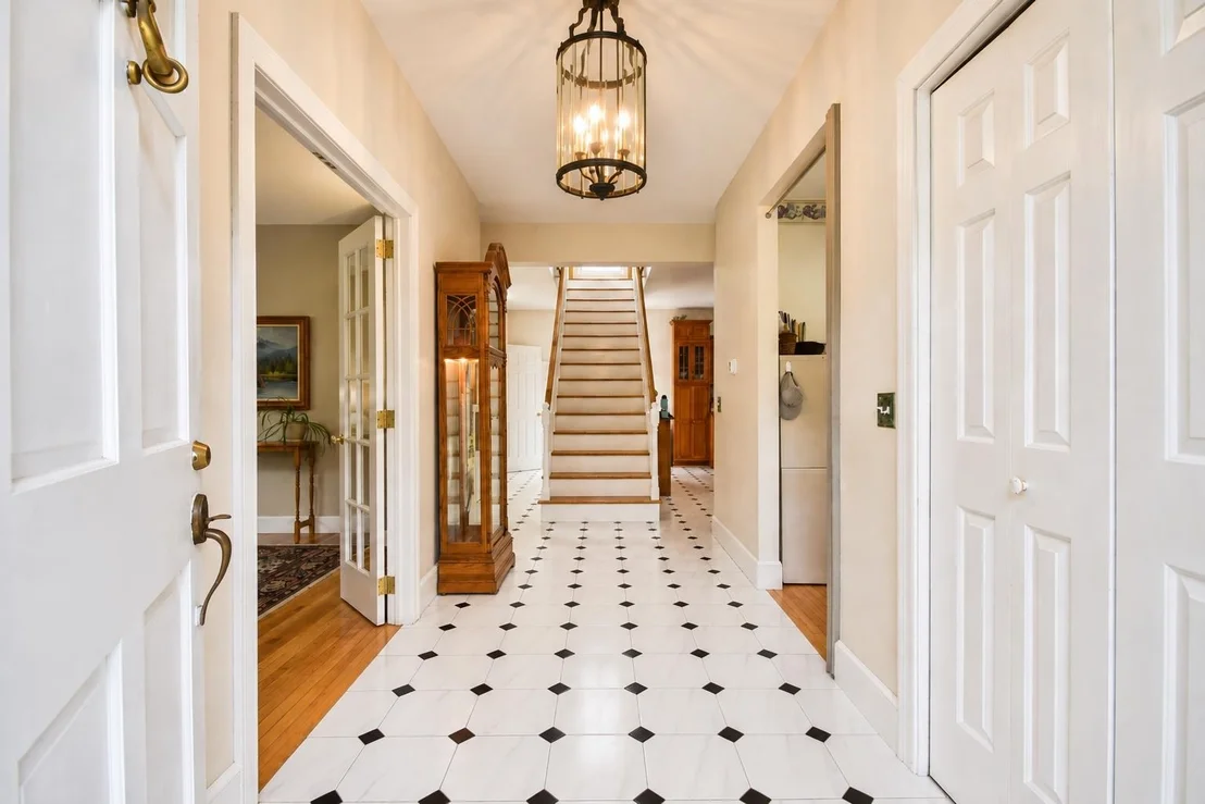 Photo of 60 Lyman