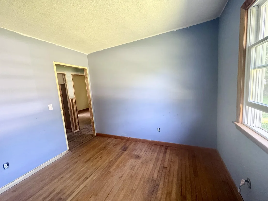 Photo of 35 Reese