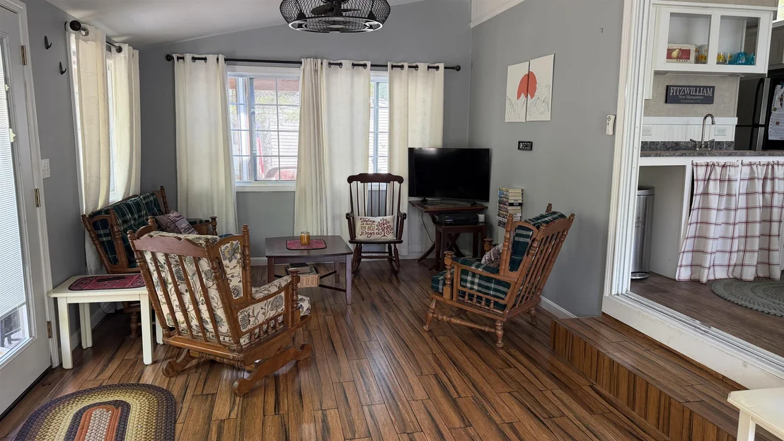 Photo of 77 Brookside
