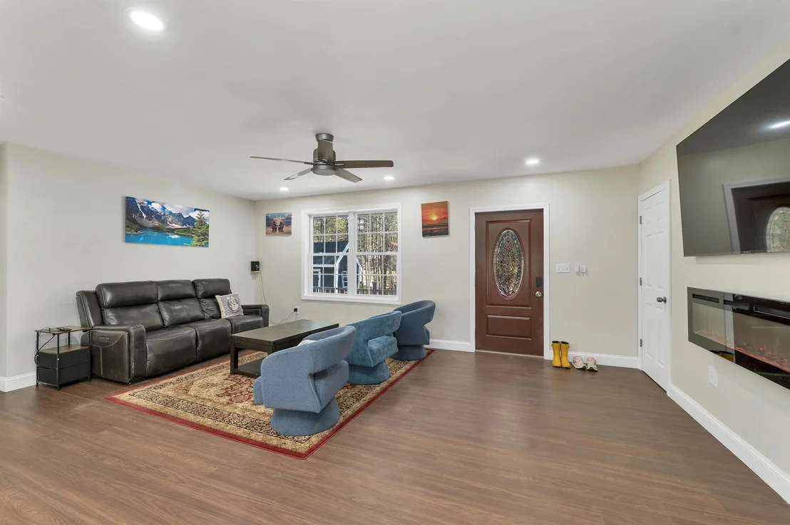 Photo of 54 Granite