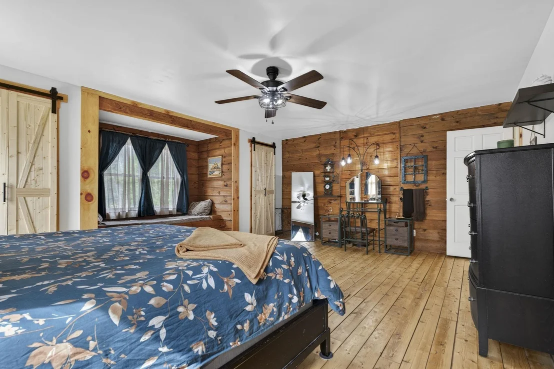 Photo of 333 Roby