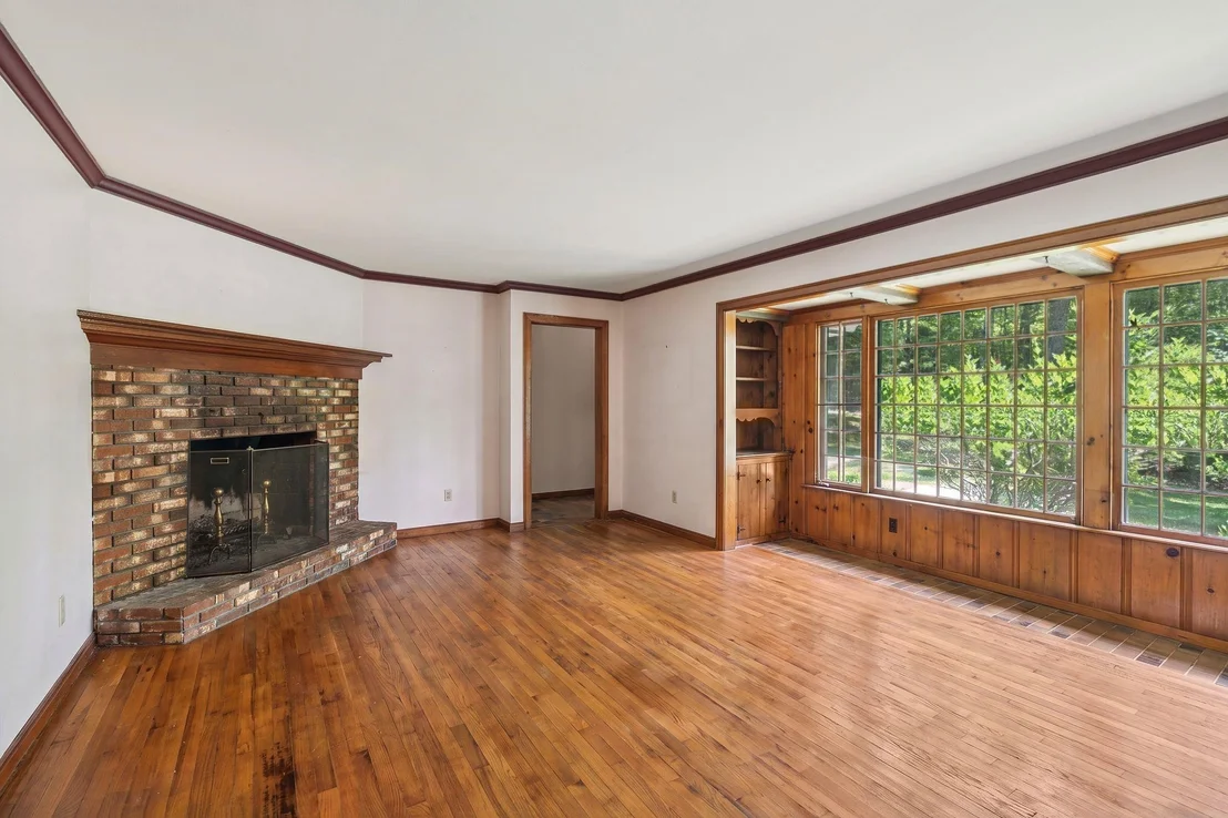 Photo of 72 Ledge