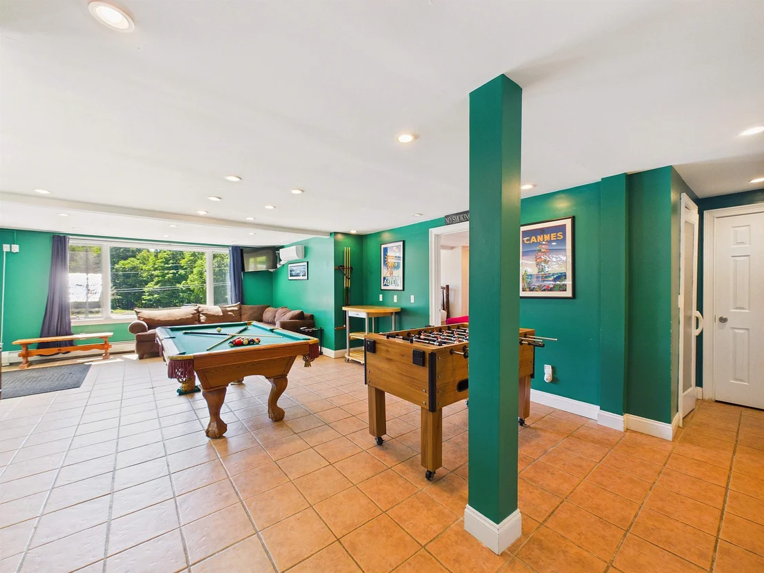 Photo of Unit UNITD at 300 Trailside