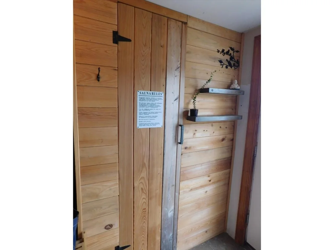 Photo of 2882 Perley