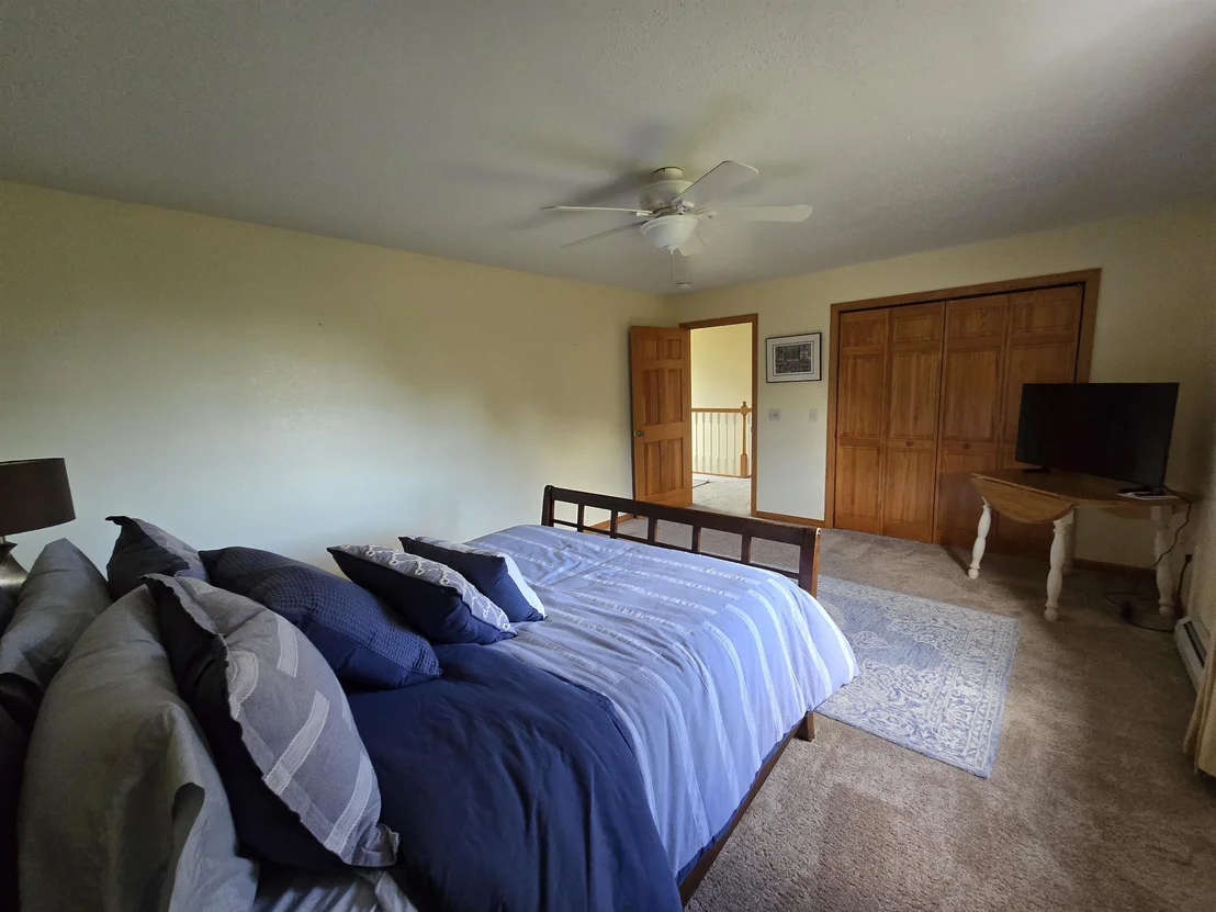 Photo of 892 Burton Hill