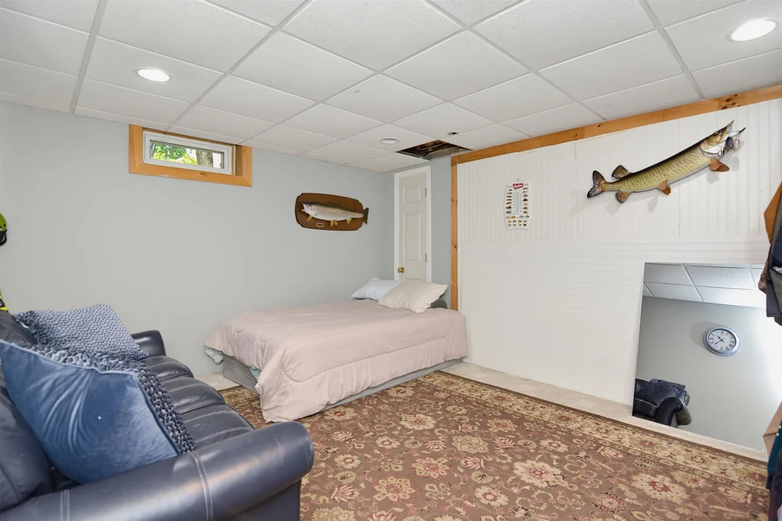 Photo of 33 Redfield