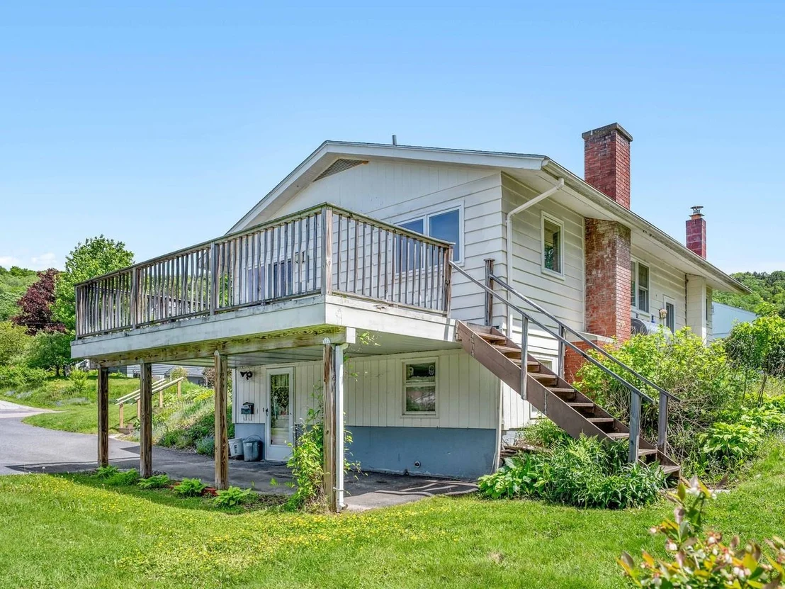 Photo of 48 Colonial