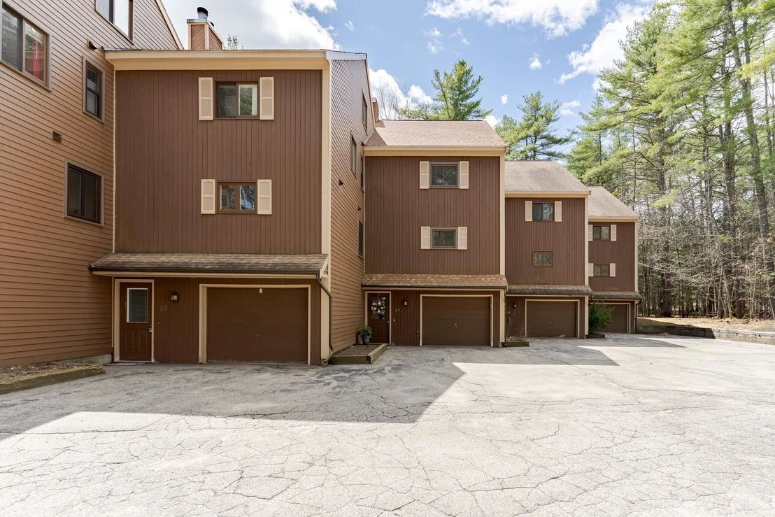 Photo of Unit 23 at 153 Coffin