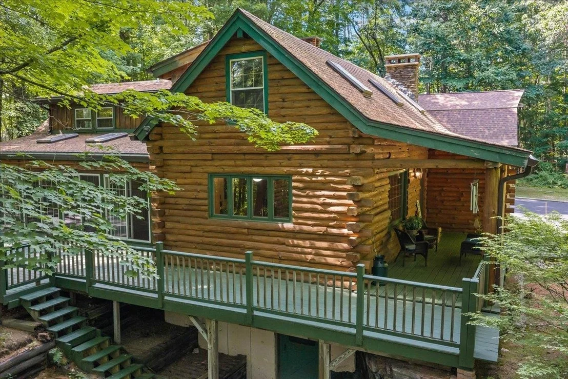 Photo of 34 Edwards Mill