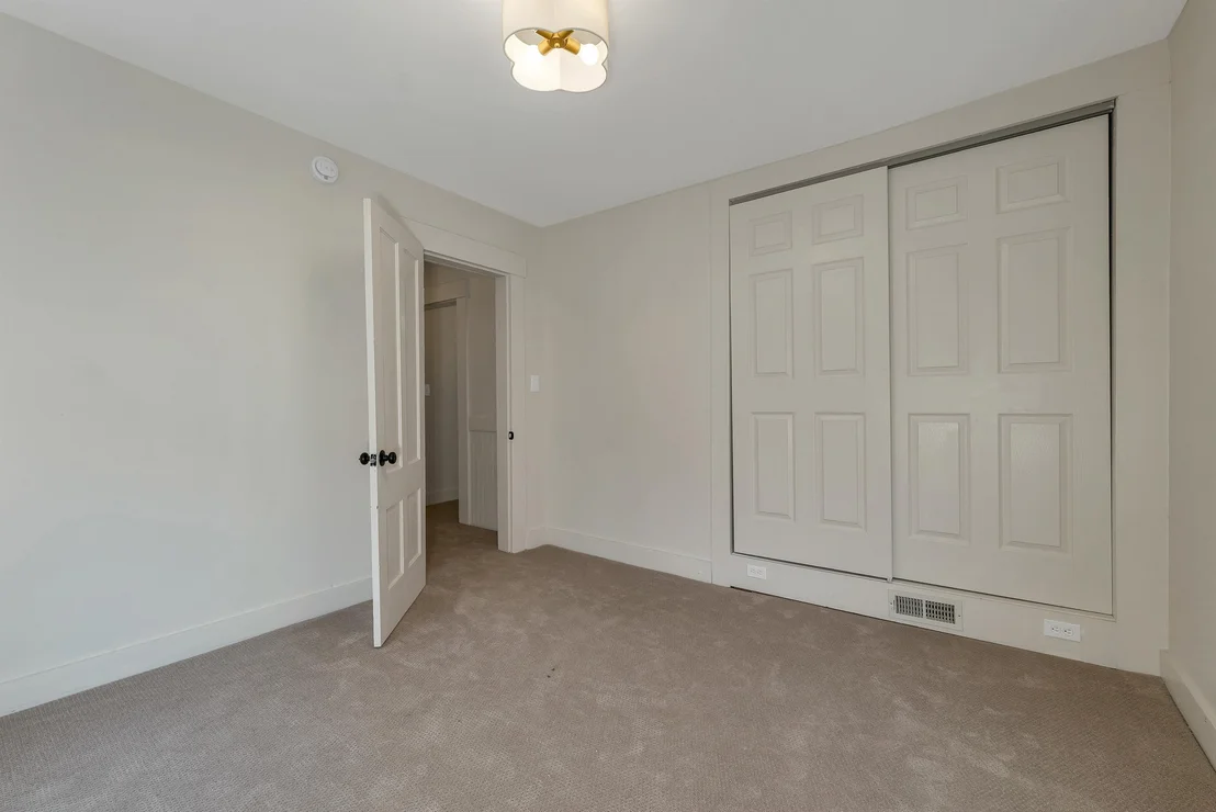 Photo of 33 Spruce
