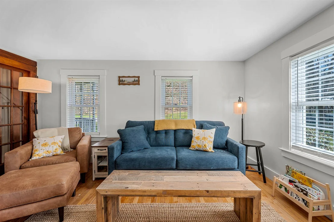 Photo of 855 Jacobs