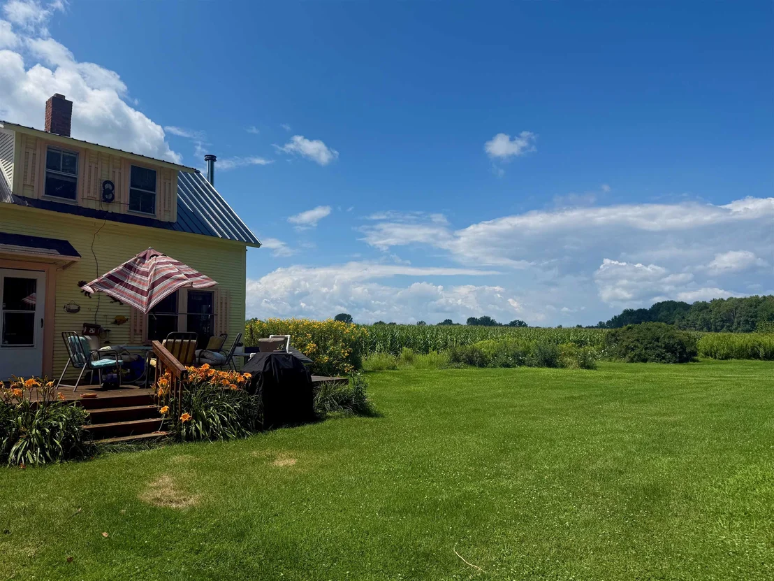 Photo of 2340 Panton