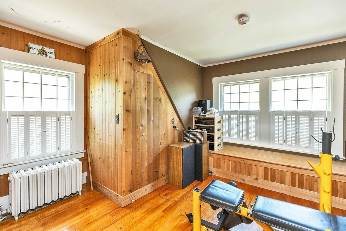 Photo of 24 Maple