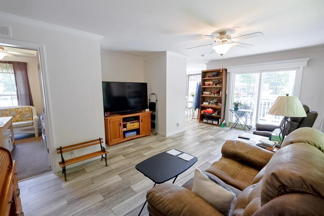 Photo of 139 Robinhood