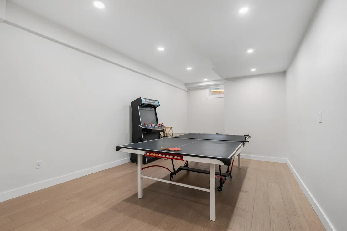 Photo of 281 Wallis