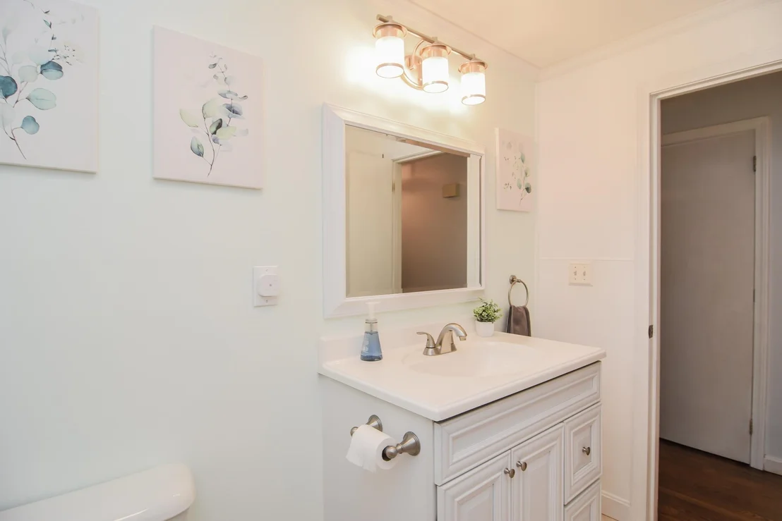 Photo of 3 Greenleaf