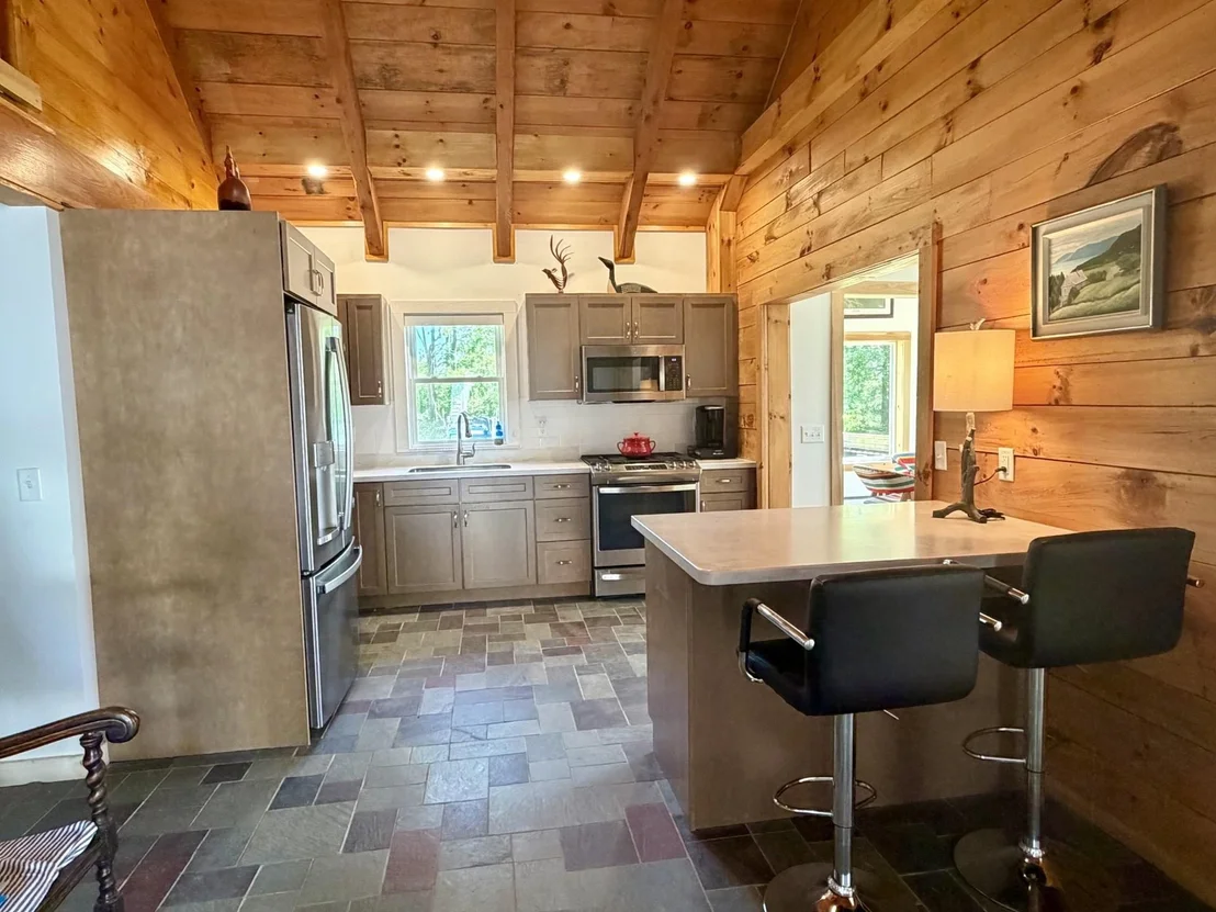Photo of 3953 West Shore