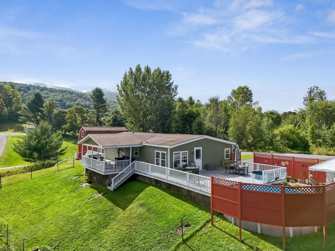Photo of 351 Dickinson