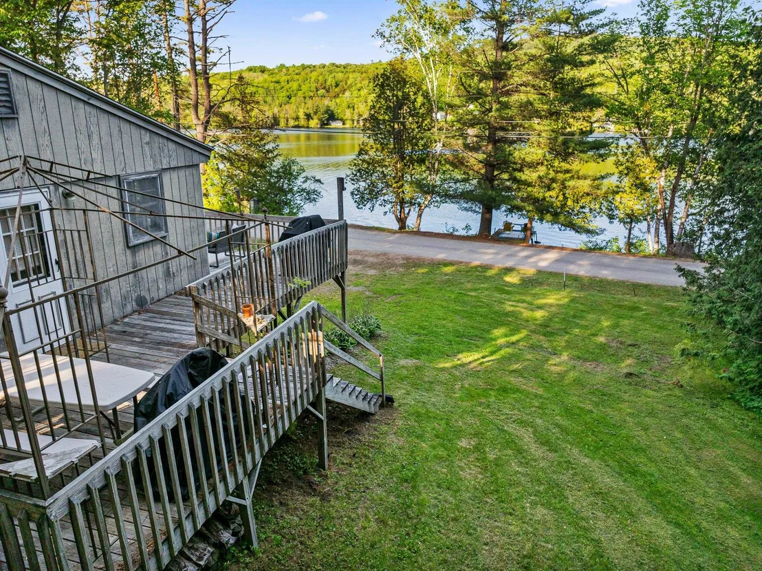 Photo of 281 Cedar Pond