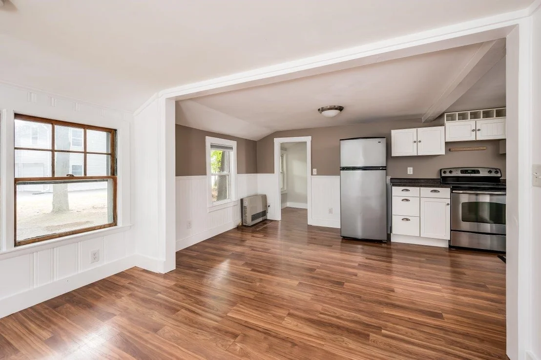 Photo of 348 Dover Point