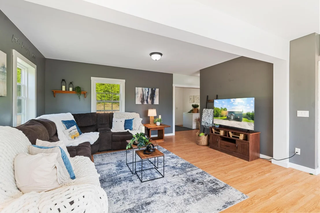 Photo of 559 Valley View