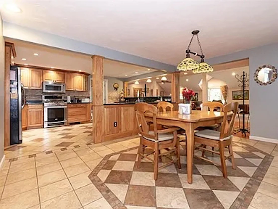 Photo of 25 Hickory