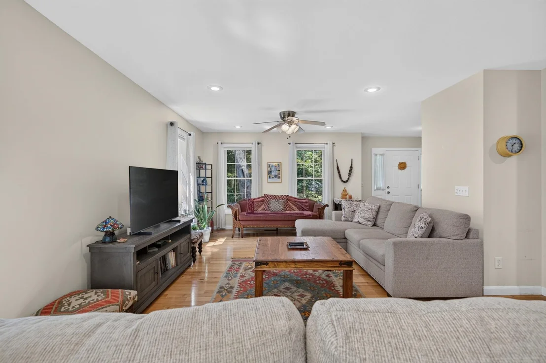 Photo of 14 Holton