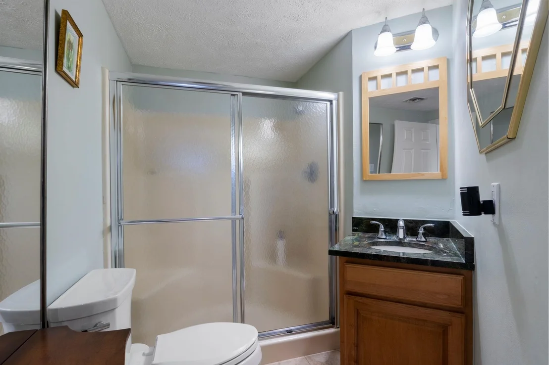 Photo of Unit 6 at 939 Ocean