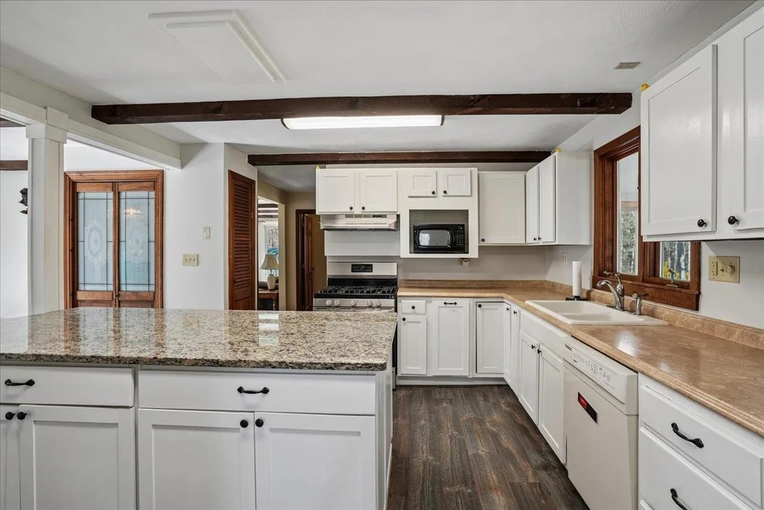 Photo of 326 Lockes Hill
