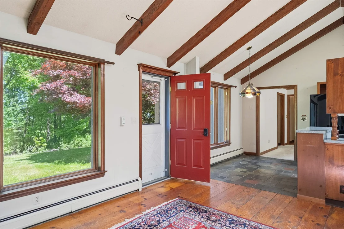 Photo of 1572 Skyline