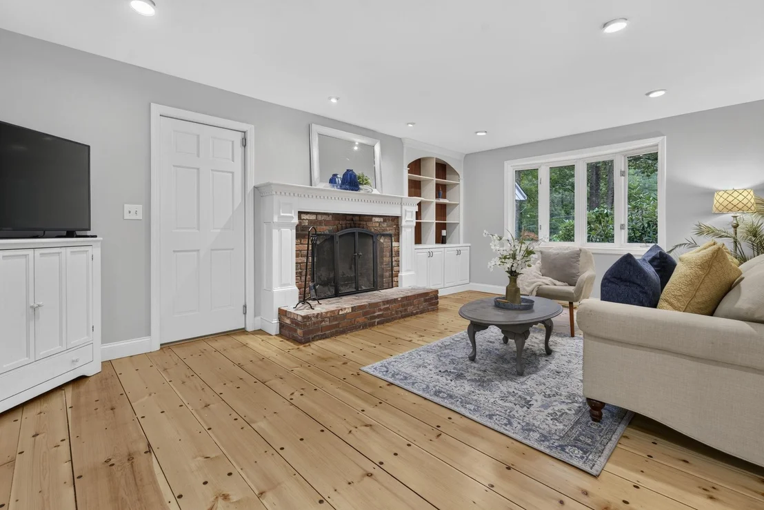 Photo of 14 Fieldstone