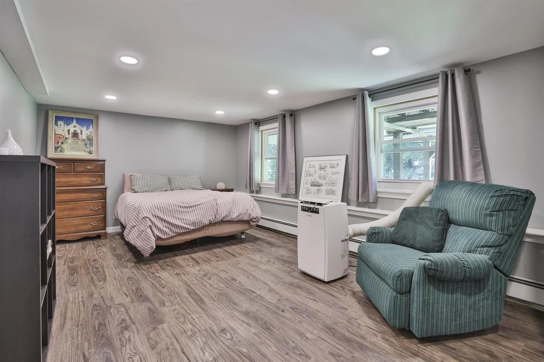 Photo of 61 Knollcrest