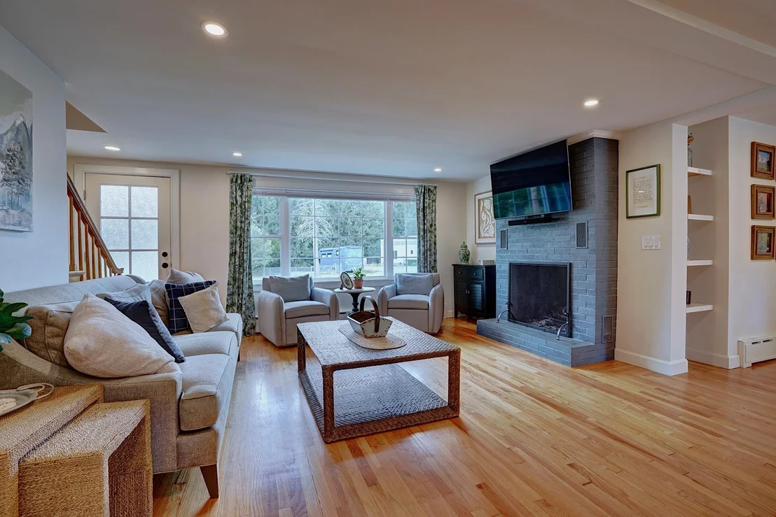 Photo of 354 Wallis
