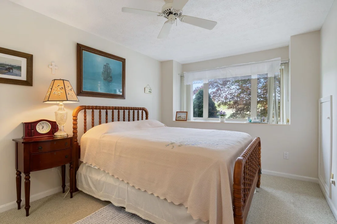 Photo of Unit 6 at 939 Ocean