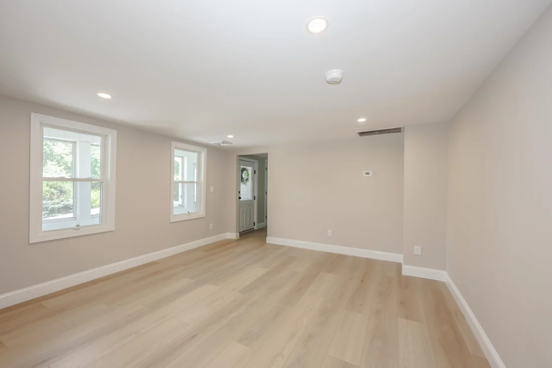 Photo of 32 Raymond
