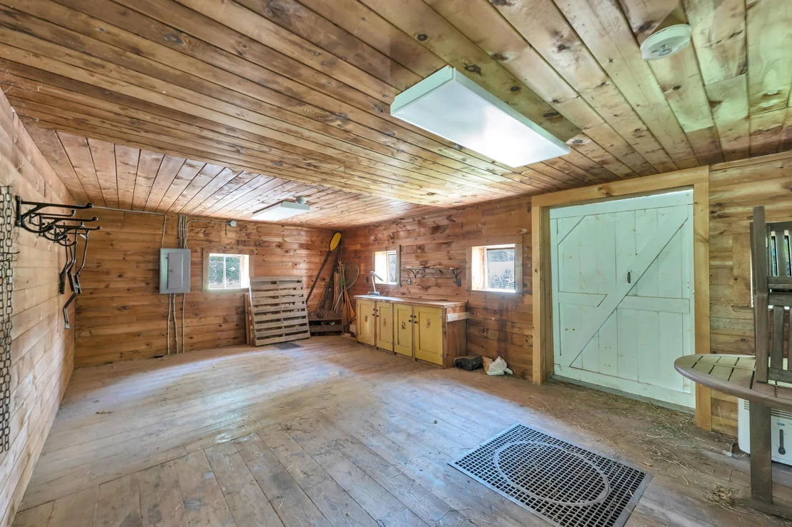 Photo of 108 Whitten Neck