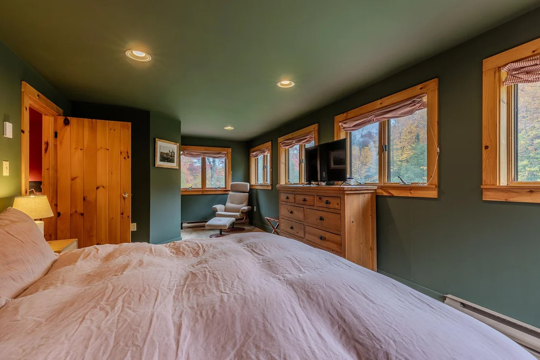 Photo of 628 Moss Brook
