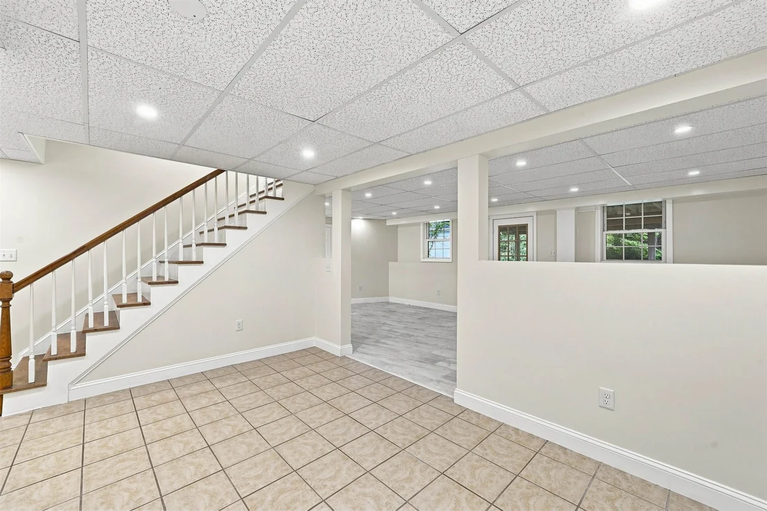 Photo of 9 Alexandra