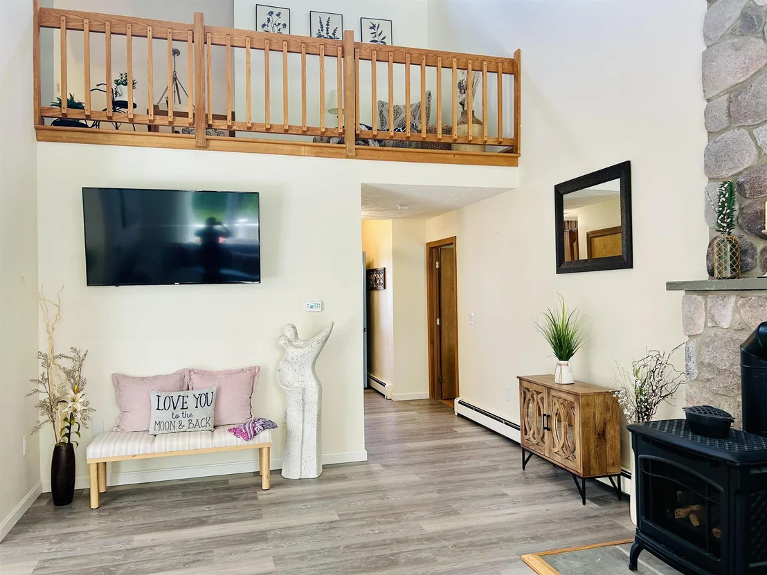 Photo of 52 Meadow