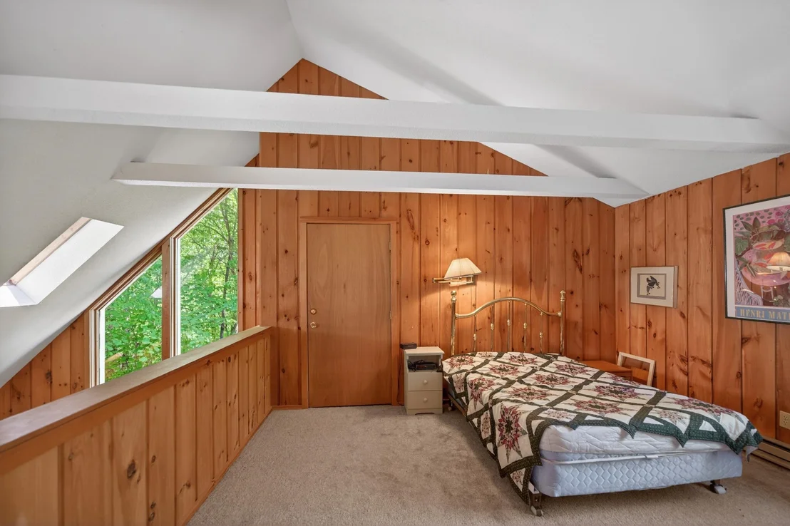 Photo of 36 Bears Den