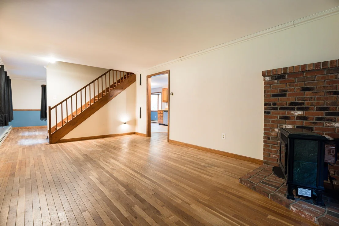 Photo of 70 Old Jaffrey