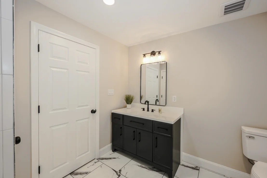 Photo of 112 Gilson