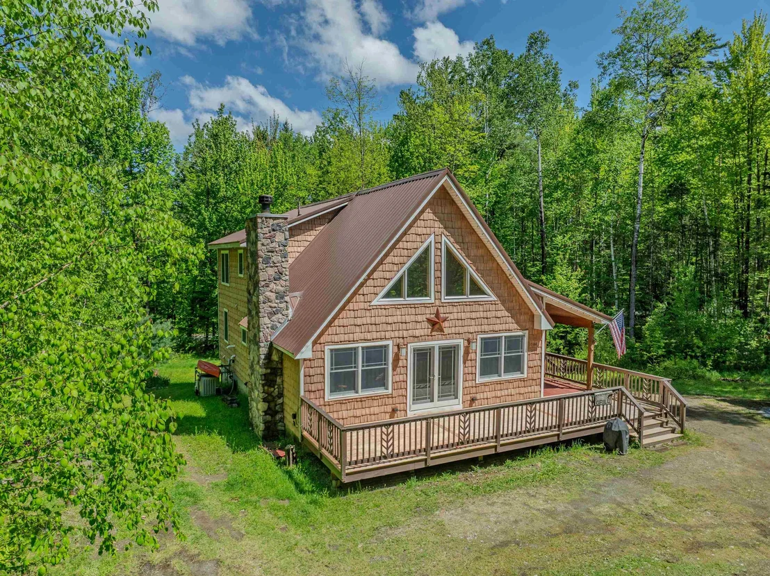 Photo of 1560 Cherry Valley