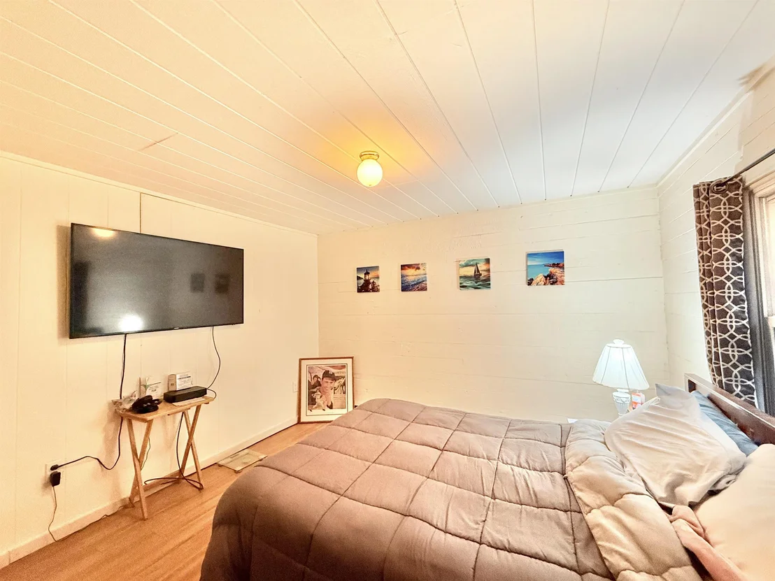 Photo of 26 Log Cabin