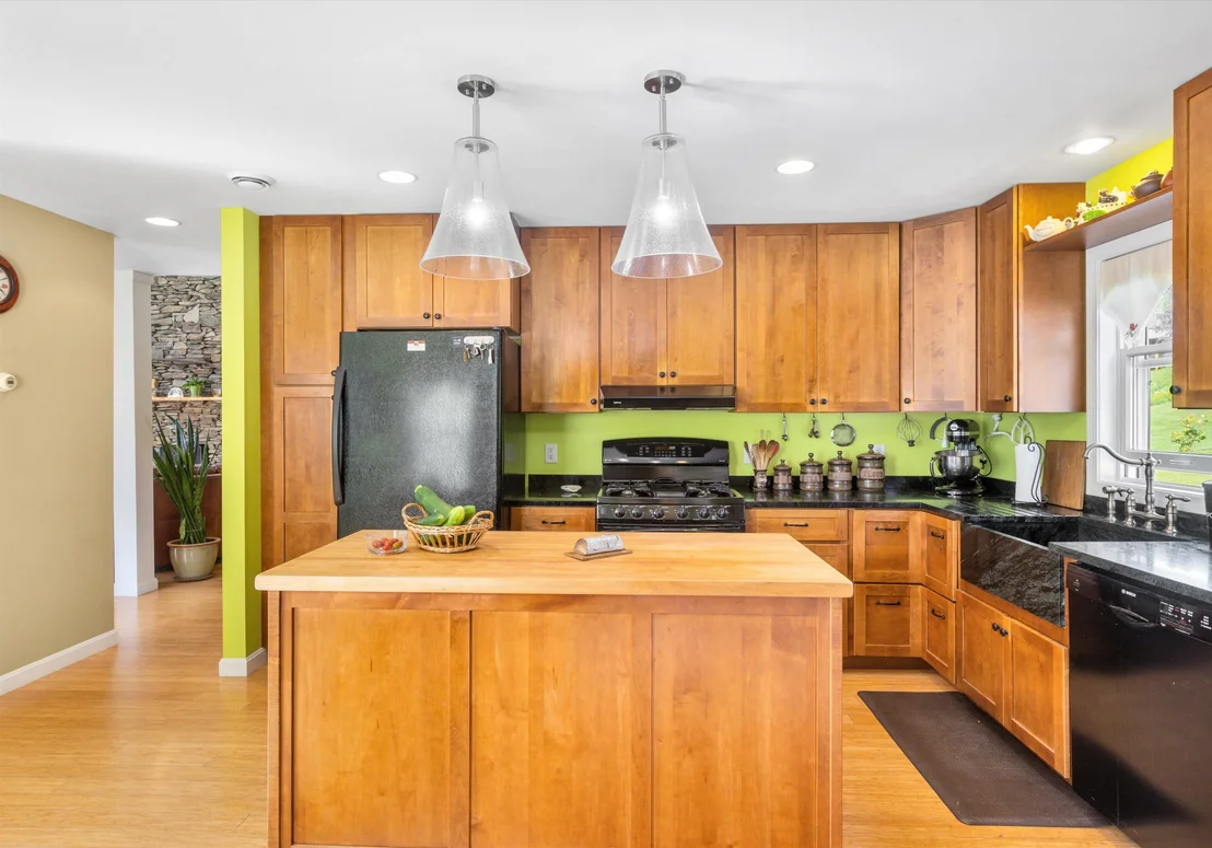 Photo of 408 Dubray